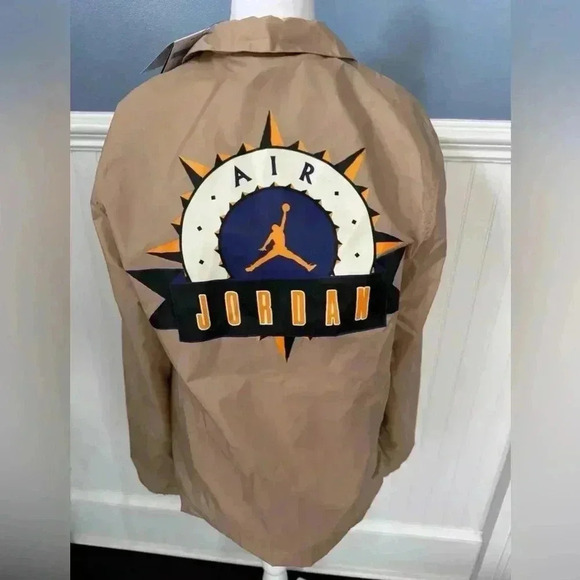 🔥NWT🔥Nike Jordan Flight MVP
Men's Jacket~Hemp/Sail Size Medium Repel Windbreaker - Picture 10 of 12